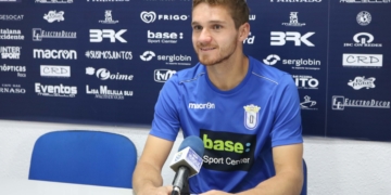 El jugador vasco, en la rueda de prensa oficial del club de nuestra ciudad.