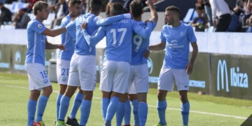 Imagen de la celebración de uno de los partidos del Ibiza en la presente temporada.