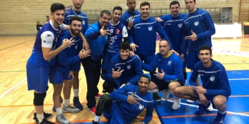 Los melillenses celebraron por todo lo alto la primera de las victorias de la presente temporada liguera.