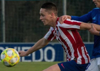 El melillense Borja Garcés ha vuelto a jugar con el filial rojiblanco tras recuperarse de una larga lesión.
