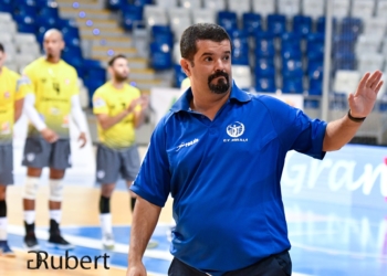 Salim Abdelkader, entrenador de la escuadra de nuestra ciudad en la Superliga Masculina.