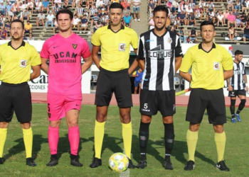 El colegiado melillense lleva cuatro temporada en Segunda División B, con un total de cuarenta y cinco partidos dirigidos en dicha categoría.