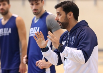 Los jugadores que entrena Alejandro Alcoba emprenderán el viaje a tierras gallegas mañana viernes.