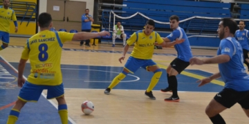 Los dos equipos locales se enfrentaron entre sí.