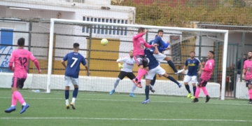 Cada uno de los jugadores de la primera plantilla del Melilla Cd no dieron un balón por perdido a lo largo de todo el partido.