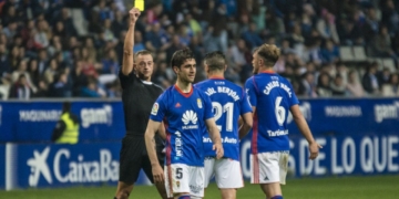 Trío arbitral que estará este domingo en el terreno de juego ovetense.