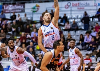 La defensa del cuadro de nuestra ciudad fue clave en el momento de romperse el partido a su favor.