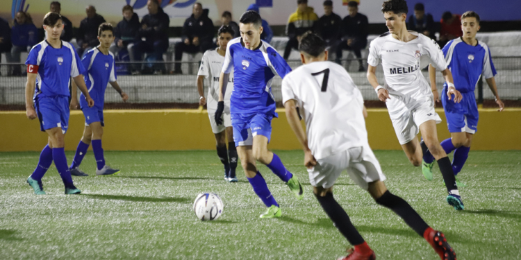 El CD Infobox levanta la Copa tras abonarse a las tandas de penaltis