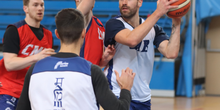 El Decano encara un nuevo partido