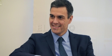 GRAF1634. MADRID, 04/12/2018.- El presidente del Gobierno Pedro Sánchez, durante la reunión que mantiene con el presidente de Melilla, Juan José Imbroda, esta tarde en el Palacio de la Moncloa, en el marco de su ronda de contactos con dirigentes autonómicos. EFE/ Zipi