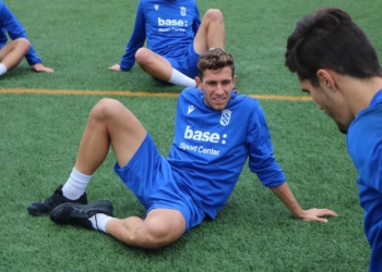 El jugador azulino, durante la sesión de entrenamiento realizada en la matinal de ayer jueves en La Espiguera.