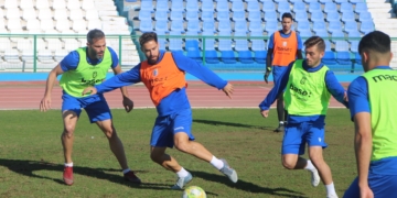 El jugador azulino, durante la sesión de entrenamiento realizada en la matinal de ayer jueves en el Álvarez Claro.