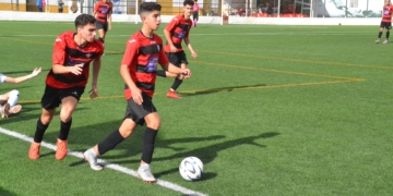 La escuadra local, en uno de su partidos como local.