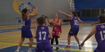 Partido de las melillenses, en el pabellón García Pezzi.