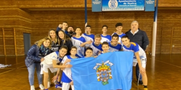 Componentes de la escuadra infantil masculino de la Federación Melillense de Baloncesto.