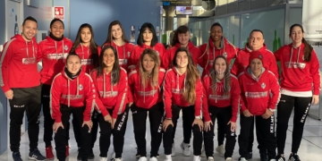 Integrantes de la expedición del Torreblanca Melilla que estuvo en tierras malagueñas.