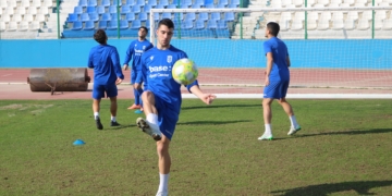 El jugador de la cantera de nuestra ciudad en la sesión de entrenamiento de ayer.