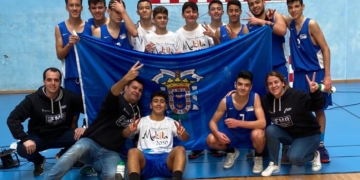  Celebración de la victoria cosechada en el día de ayer.