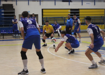 Mariano Giustiniano en acción, durante el encuentro del pasado sábado frente al Club Voleibol Manacor.