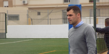 El técnico del representante melillense en la Tercera División, Nacho Aznar, es consciente de la importancia de sumar esta tarde los tres puntos en litigio.