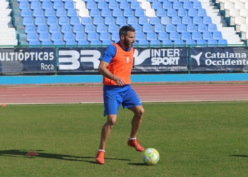 El jugador azulino, durante la sesión de entrenamiento realizada ayer.