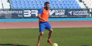 El jugador azulino, durante la sesión de entrenamiento realizada ayer.