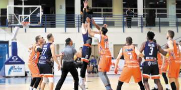 Salto inicial en uno de los partidos de los melillenses.
