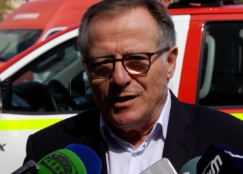 Vivas plantea pedir visados a vecinos marroquíes y De Castro no lo respalda