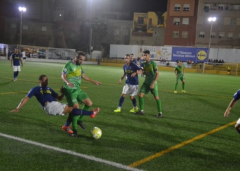 Imagen de una de las acciones de juego del partido de la primera vuelta frente al Atlético Mancha Real, que finalizó con reparto de puntos (0-0).