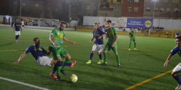Imagen de una de las acciones de juego del partido de la primera vuelta frente al Atlético Mancha Real, que finalizó con reparto de puntos (0-0).