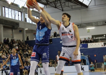 El lateral melillense Pepe Romero estuvo muy incisivo durante todo el partido por su banda.