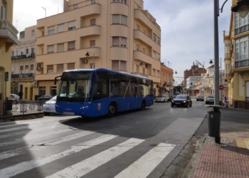 La COA toma medidas: servicios mínimos y desinfección de los autobuses