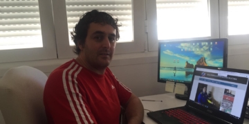 Javier Ventaja, en su hogar.