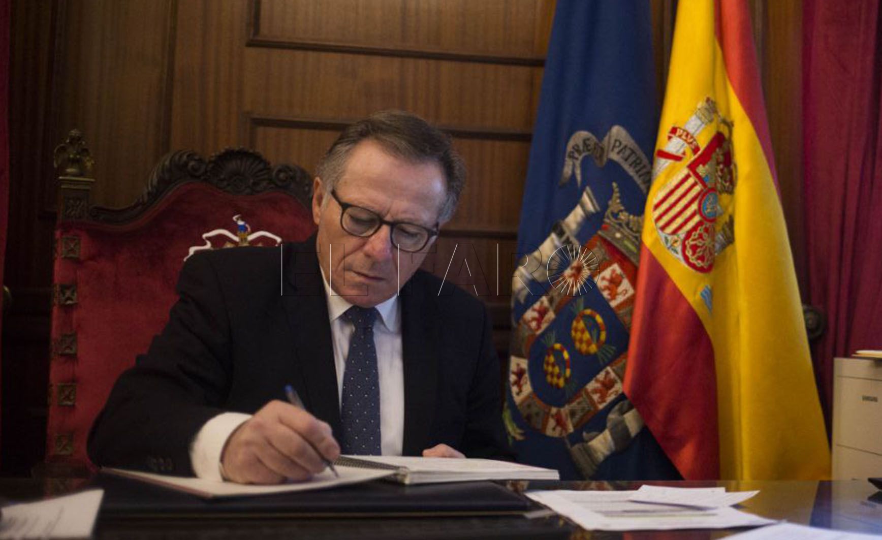 De Castro pide en el Senado ayuda para Melilla