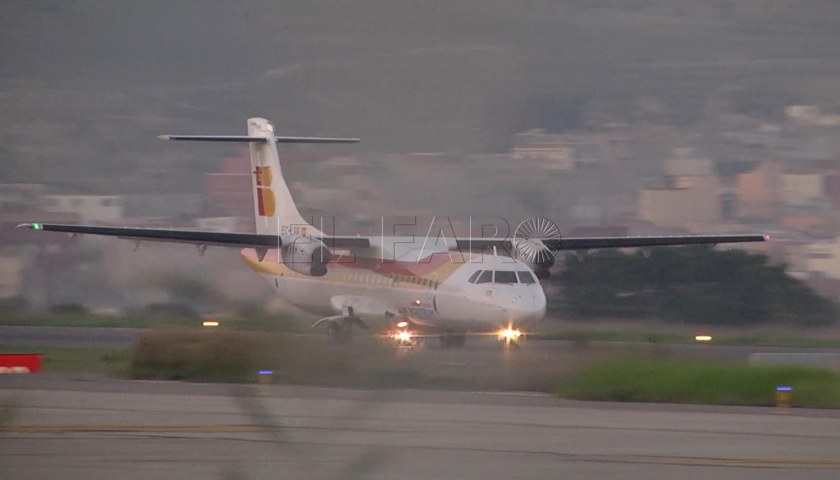 Sale a licitación la OSP de los vuelos con Almería, Sevilla y Granada