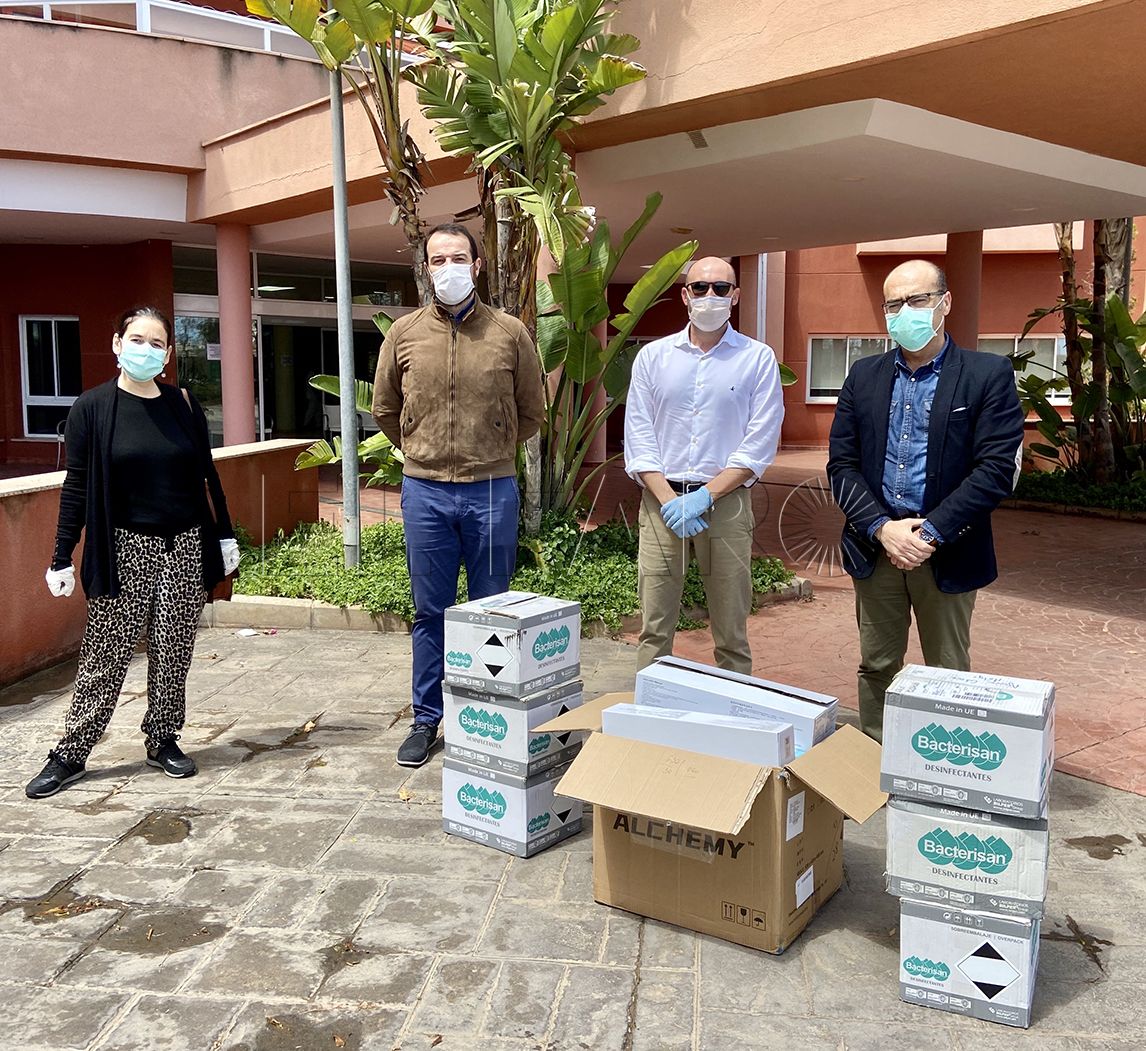 CaixaBank y la Fundación “la Caixa” entregan material sanitario en las residencias de ancianos