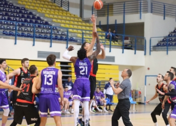 Los melillenses no se pudieron despedir en la pista de juego de sus aficionados.