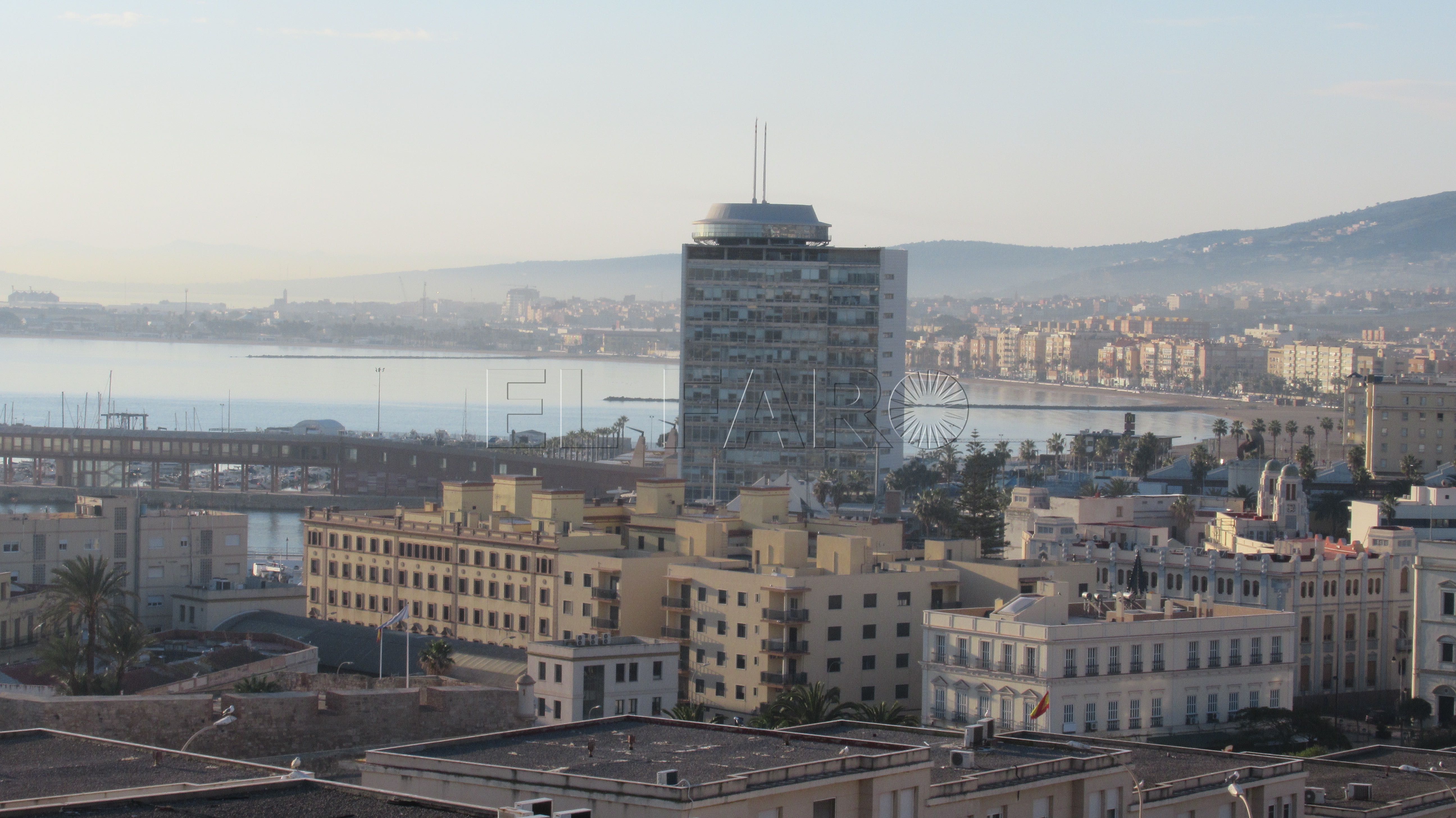 Ceuta y Melilla, “la frontera económica más dramática del mundo”, pide auxilio