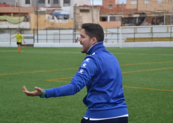 Ali Mohamed puede ser el nuevo entrenador.
