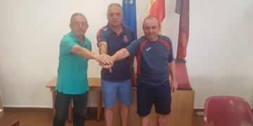 Los dos dicen adiós al banquillo de la Peña Barcelonista.