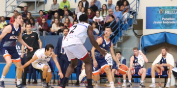 Imagen de uno de los partidos del Melilla Baloncesto la temporada pasada.