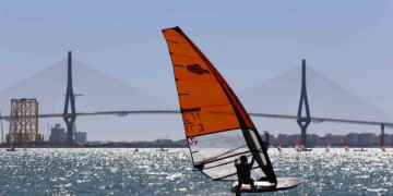 Los melillenses han tenido una buena puesta a punto, en las aguas del litoral de nuestra ciudad.