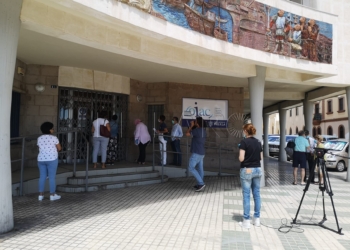 Podemos tilda de "vergüenza" la reapertura de las oficinas de atención al ciudadano