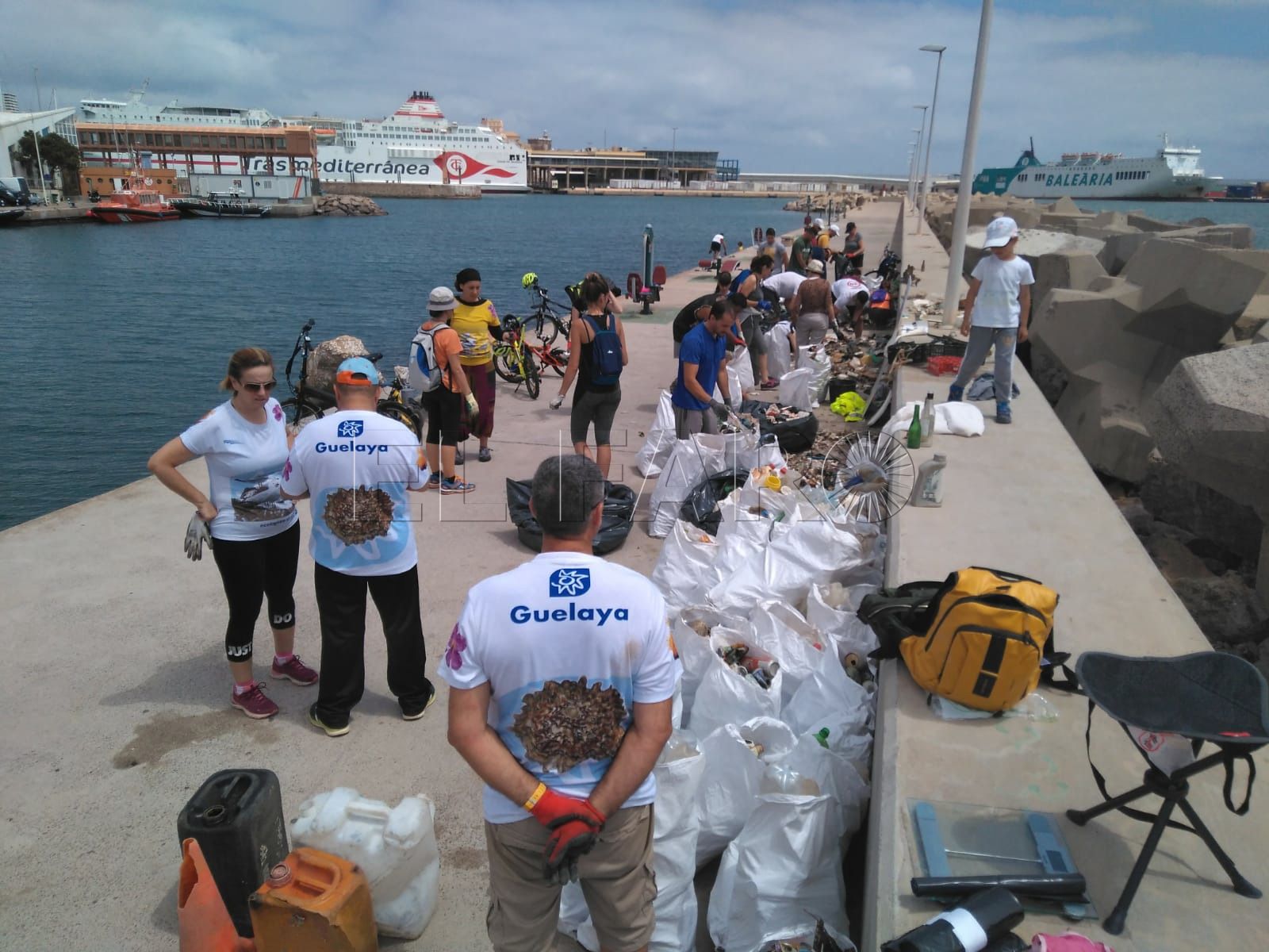 Guelaya critica la bandera azul que hay en lugares contaminados