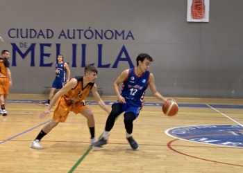 Santi Llerandi se desenvuelve como escolta y ya debutó la pasada temporada a las órdenes de Javi Nieto.