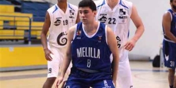 El alero melillense regresa a nuestra ciudad para volver a defender la elástica naranja, teniendo que recordar que en 2014 debutó en LEB Oro con el Melilla BC.