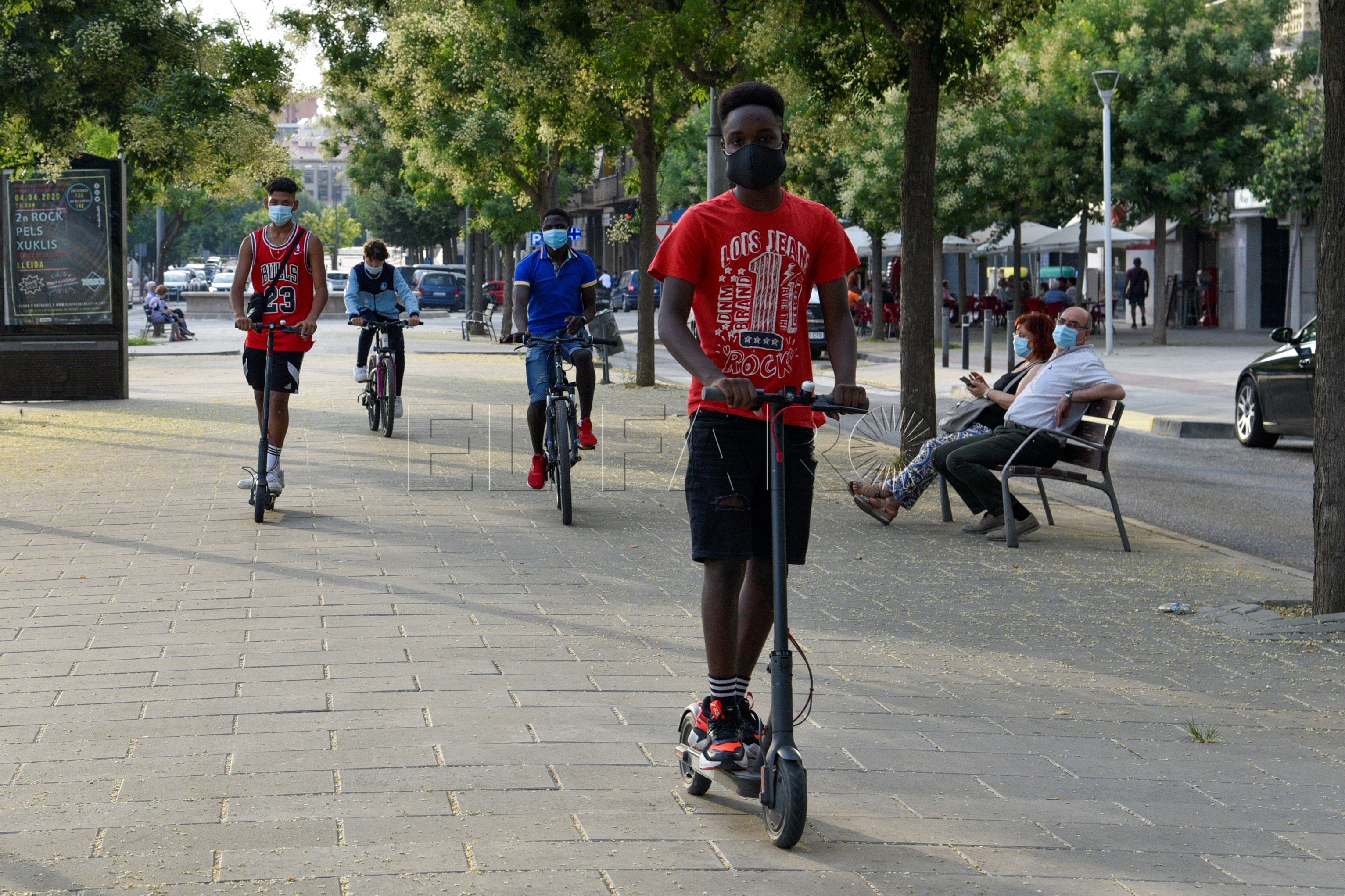Los jóvenes, el fútbol y Don Simon
