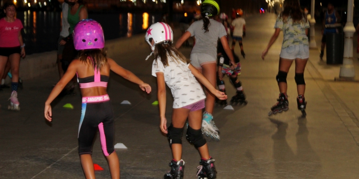 Exitosa jornada de patinaje de la Escuela melillense con una alta participación