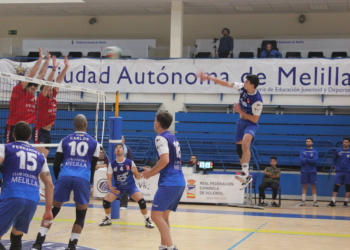 Los melillenses jugarán su primer partido como locales, en el Imbroda, frente al Voleibol Boiro