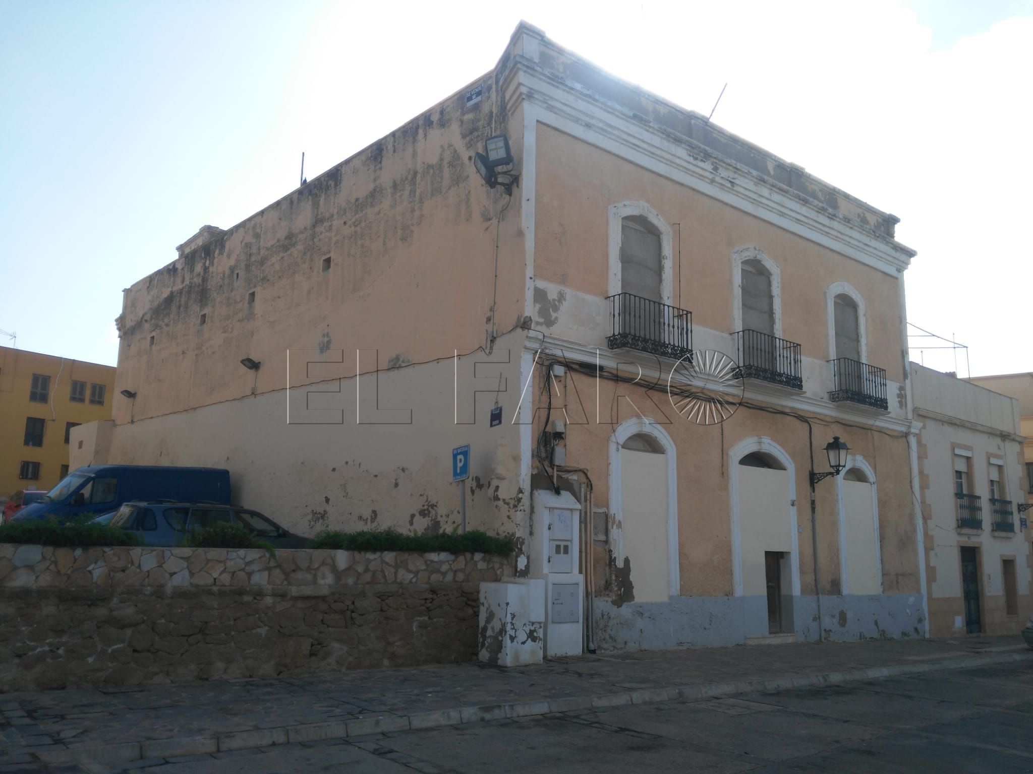 Defensa saca a subasta dos propiedades en Melilla